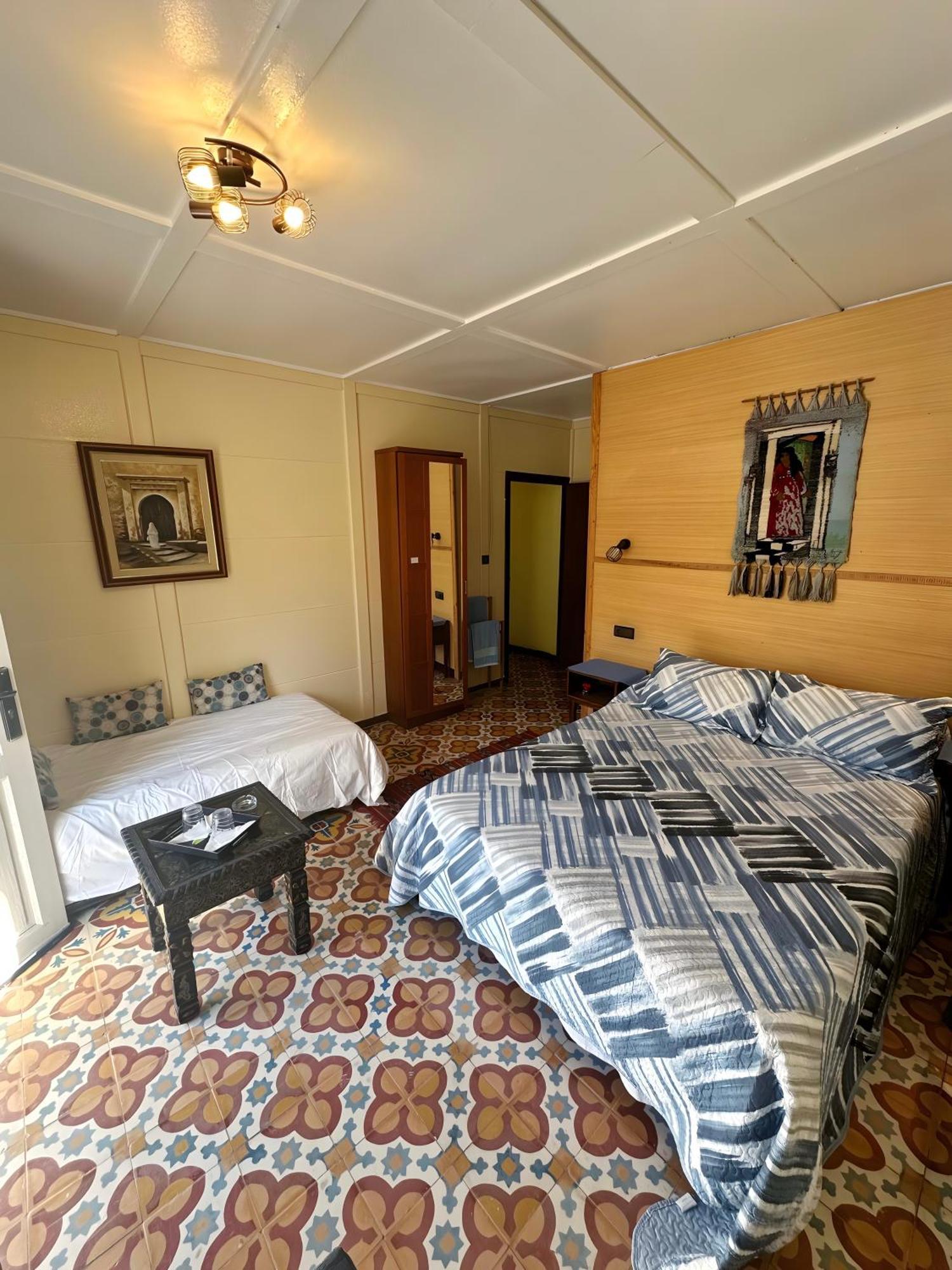 Les Iris Hotel Al Hoceïma Buitenkant foto