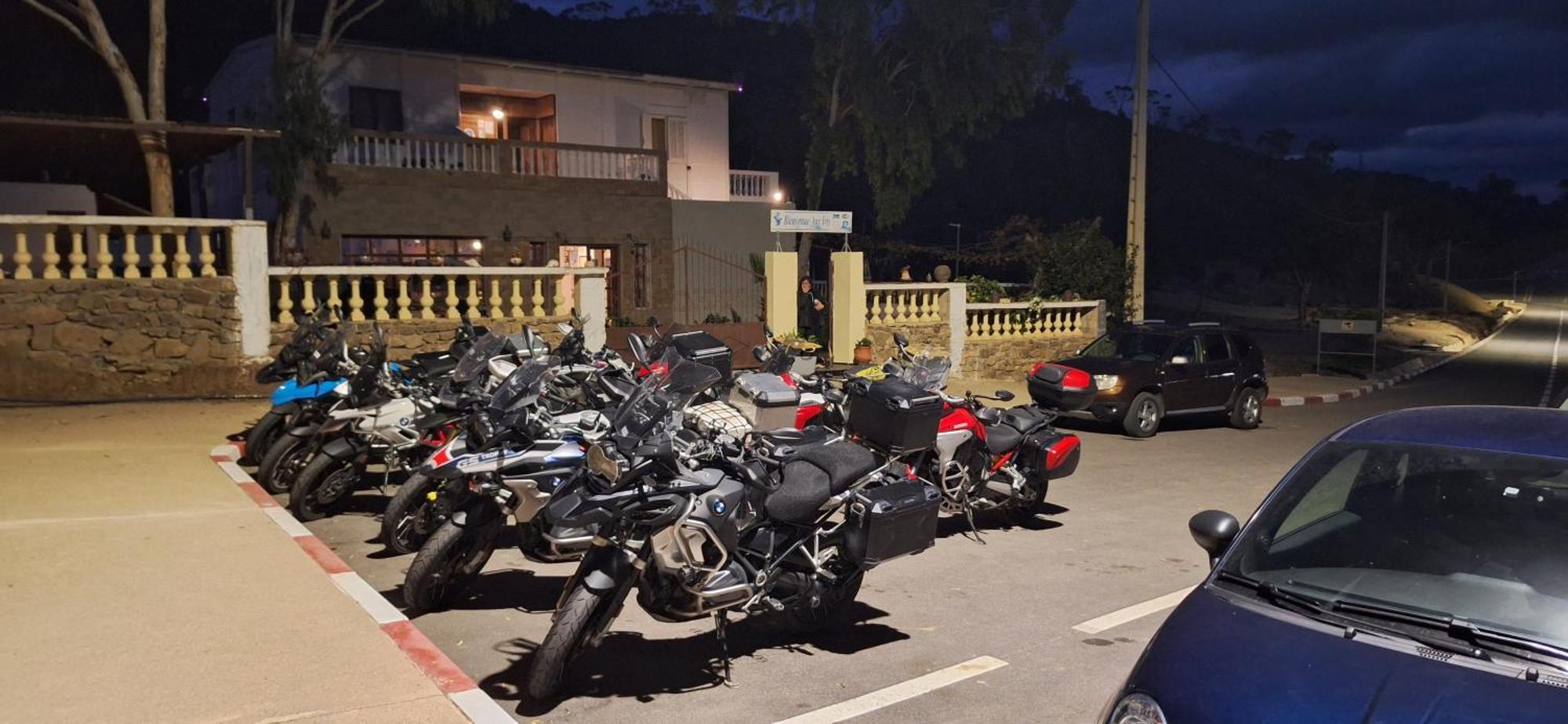 Les Iris Hotel Al Hoceïma Buitenkant foto